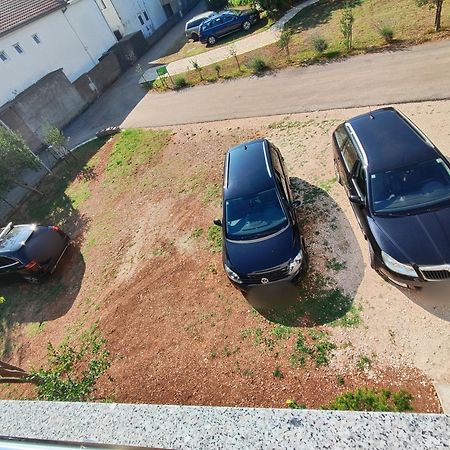 Apartmani Malo More Seline Eksteriør billede